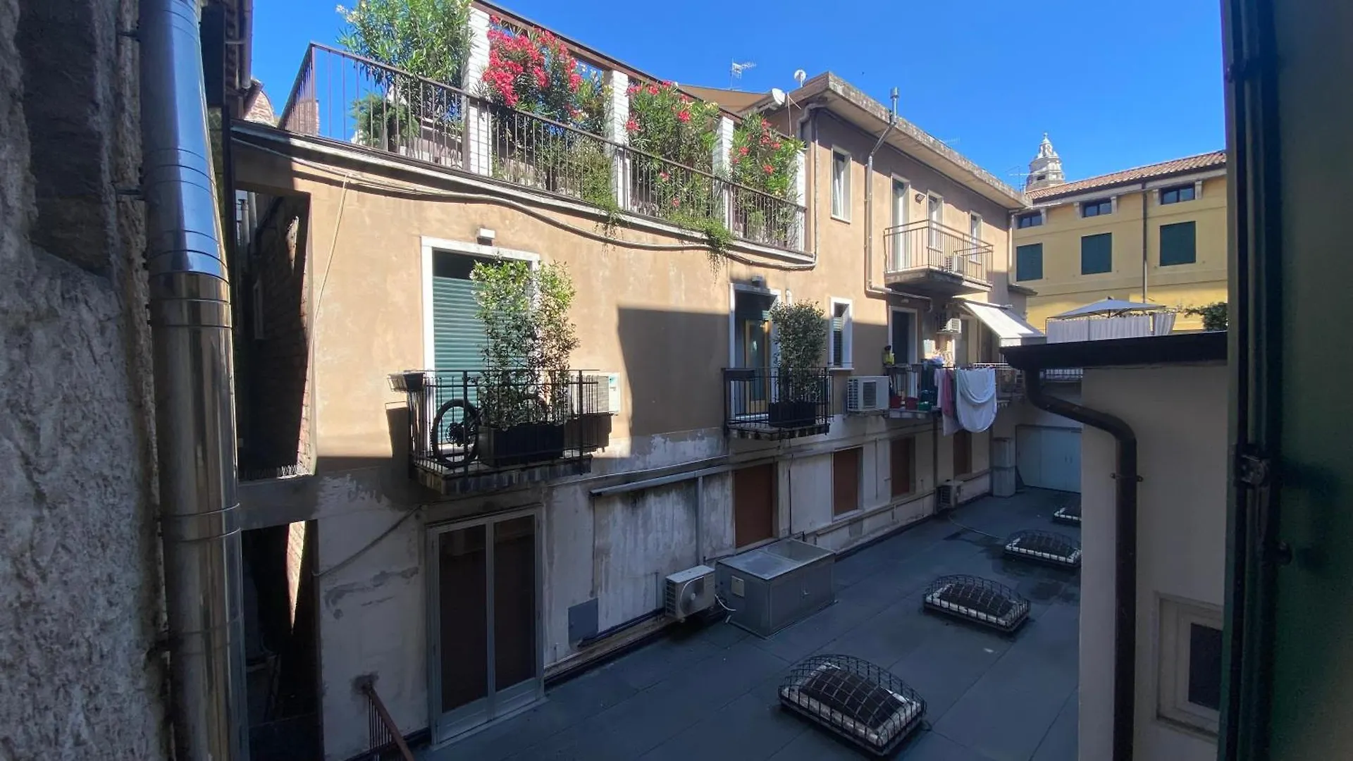Veronajourneys Emilei Apartment 0*, Verona