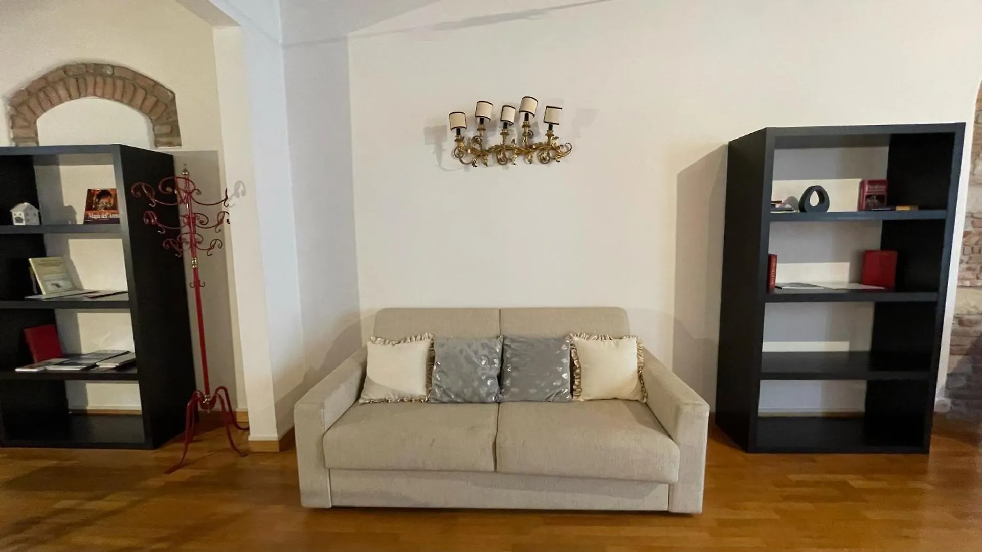 Veronajourneys Emilei Apartment Verona