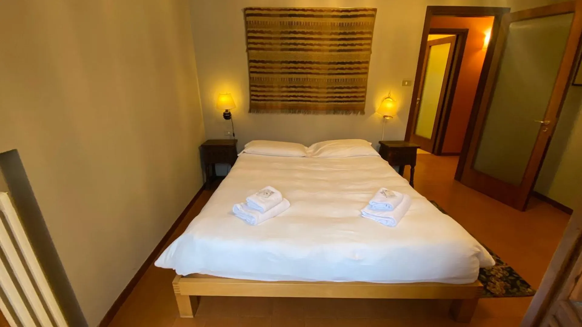Veronajourneys Emilei Apartment Italy