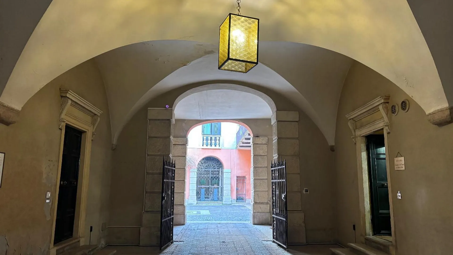 Veronajourneys Emilei Apartament