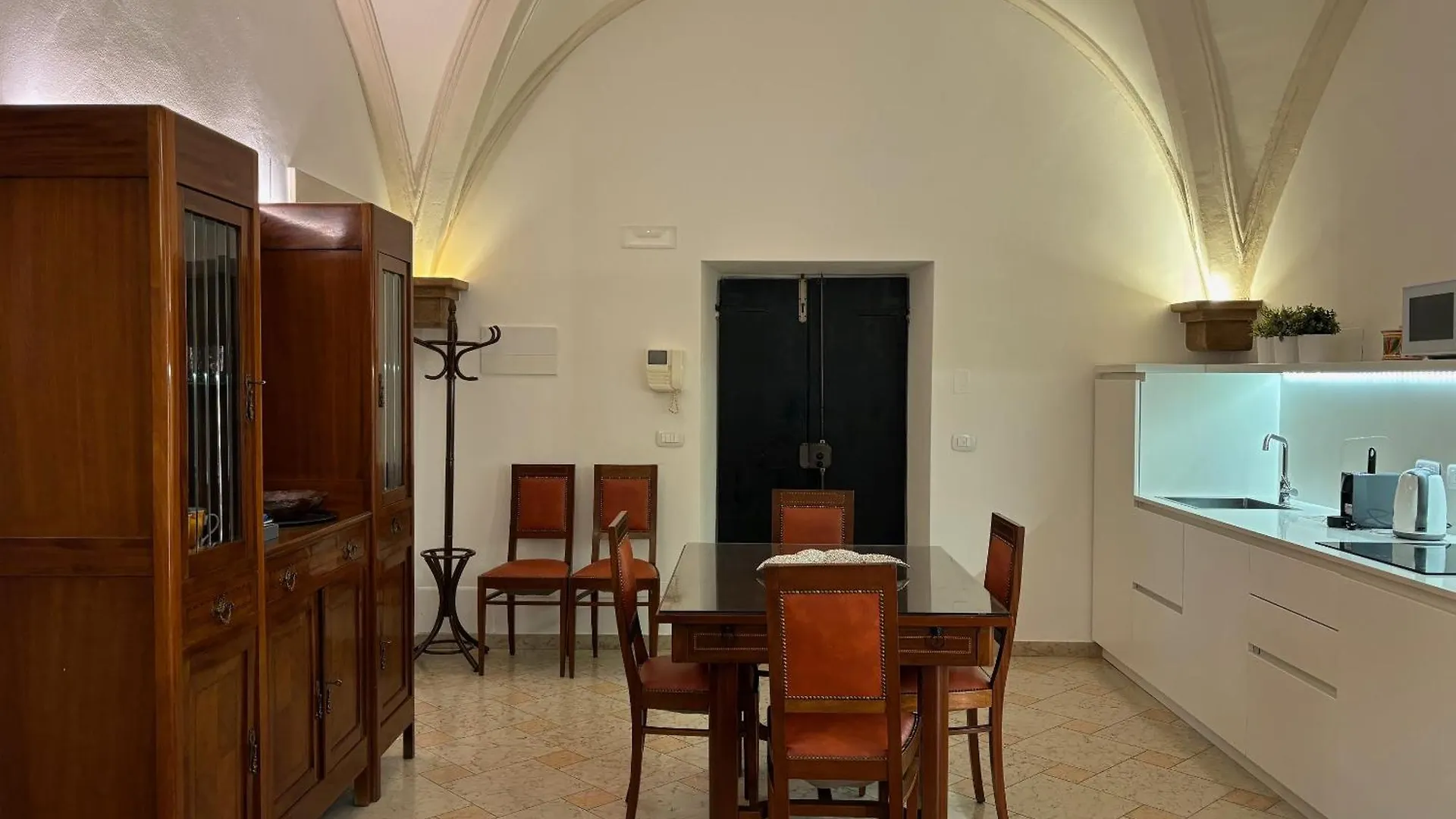 Veronajourneys Emilei Apartment